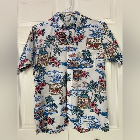 reyn spooner Other - Reyn Spooner Hawaiian Shirt Summer
Commemorative 22 Natural Button Down Medium